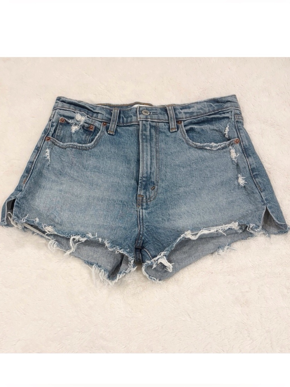 Abercrombie 6 (28) Mom Shorts High Rise Women’s Jeans Cutoffs Distressed - Picture 2 of 9